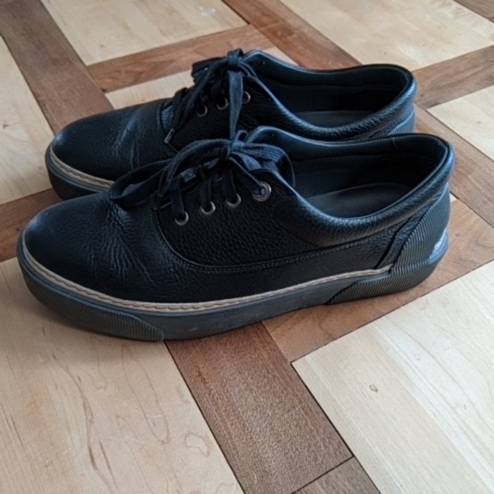 Lanvin black leather thick sole casual shoe.